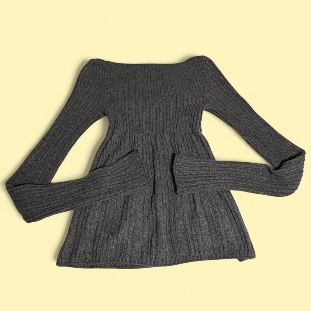 ✨Vintage Hollister babydoll knitted top✨ - Picture 2 of 3
